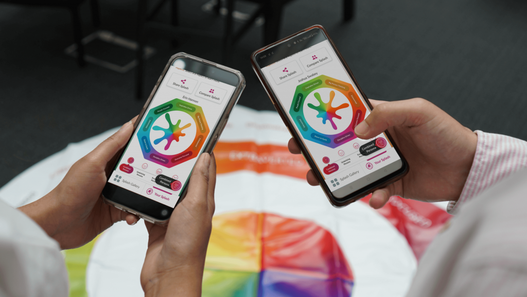 Picture showing people using Splash app in an event